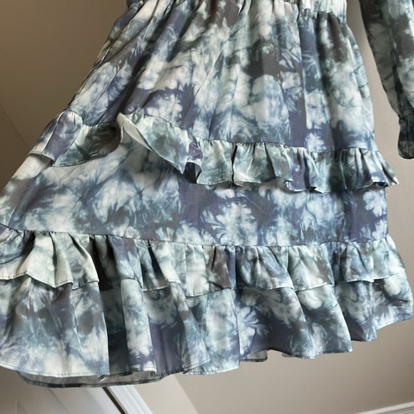 English Factory ruffle long sleeve babydoll dress NEW size medium rosette - Picture 4 of 8